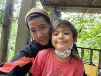 8 Potret Erick Iskandar Bareng El Barack dan Jessica Iskandar di Bali, Masih Tak Saling Follow di Instagram