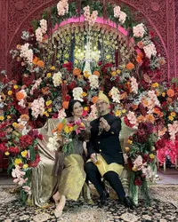 8 Potret Ersa Mayori Kenang Foto Awal Pernikahan di Anniversary ke-20, Masih Tetap Cantik dan Awet Muda!