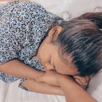 8 Potret Evi Masamba Melahirkan Anak Kedua, Sempat Kontraksi Hebat Sebelum Jadwal Persalinan