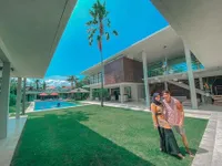 8 Potret Fairuz A Rafiq dan Sonny Septian Liburan di Bali, Rayakan Ulang Tahun - Dinner Romantis Berdua