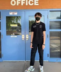 8 Potret Farah Quinn Antar Anak Sulung Sekolah di USA, Penampilan Bak ABG Disorot - Ditawari Masuk Tim Cheerleader