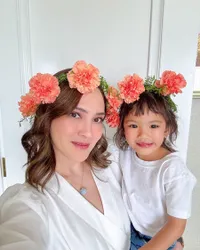 8 Potret Fashion Claire Herbowo Anak Shandy Aulia, Sudah Mewah Berkelas Sejak Dini