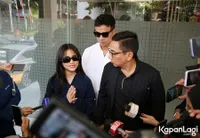 8 Potret Fuji Ngaku Nangis Setelah Bagian Sensitif Tubuhnya Tak Sengaja Disentuh Penggemar: Aku Berusaha Profesional!
