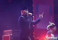 8 Potret Gaharnya Ahmad Dhani Saat Manggung di Synchronize Fest 2022, Bawa Kembali Masa Jaya Ahmad Band di Tahun 90-an