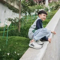 8 Potret Ganteng Arkana Uno, Anak Sulung Tika Ramlan Eks T2 yang Kini Beranjak Remaja - Disebut Mirip Artis Korea