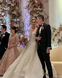 8 Potret Gaun Indah Pernikahan Marcella Daryanani, Cantik Dilapisi Swarovski