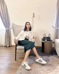 8 Potret Gaya Casual Paula Verhoeven yang Makin Cantik dan Langsing, Jadi Sorotan