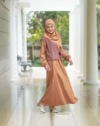8 Potret Gaya Cut Syifa Bintang Sinetron 'HIDAYAH CINTA' yang Bisa Dicontek untuk OOTD Ramadan, Tetap Modis dan Cantik Meski Berhijab