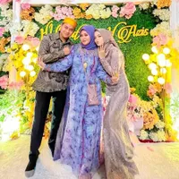 8 Potret Gaya Suci Calon Ibu Mertua Putri Isnari yang Hanya Selisih 7 Tahun, Istri Ketiga Haji Alwi yang Sosialita Banget