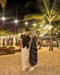 8 Potret Henny Rahman dan Alvin Faiz Liburan ke Bali, Sempat Buka Suara Saat Disebut Program Tambah Momongan - Asyik Nikmati Sunset