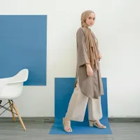 8 Potret Hijab Style Ayudia Bing Slamet, Punya Ciri Khas Sendiri - Bisa Jadi Inspirasi Kamu lho