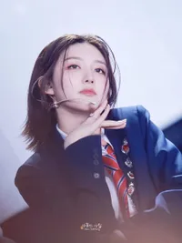 8 Potret Idol K-Pop yang Usung Gaya Rambut Pendek di Tahun 2022, Bikin Terlihat Segar dan Cantik - Bisa Jadi Inspirasi Kamu Pas ke Salon