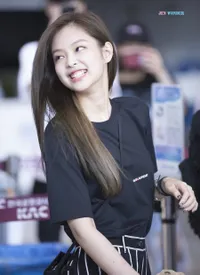 8 Potret Idol Korea Wanita yang Cantik Sekaligus Bikin Gemas Karena Pipi Chubby-nya