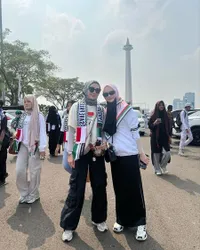 8 Potret Inara Rusli Gencar Beri Dukungan untuk Palestina, Biarkan Produk Pro Israel yang Terlanjur Dibeli - Pilih Pakai Saja Dibanding Mubazir
