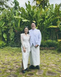 8 Potret Inarah Syarafina, Sutradara Muda Pacar Umay Shahab yang Memiliki Senyum Manis