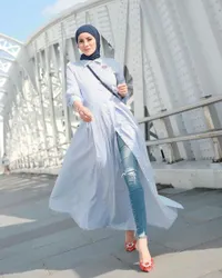 8 Potret Inspirasi Outfit Lebaran ala Olla Ramlan yang Selalu Pancarkan Pesona Mewah Elegan