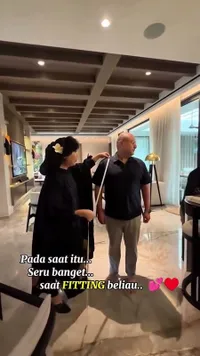 8 Potret Irwan Mussry Ukur Baju Jelang Pernikahan Al Ghazali dan Alyssa Daguise, Perancang Busananya Ternama