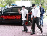 8 Potret Jerinx SID di Kejaksaan Negeri Jakarta Selatan, Berharap Tak Ditahan - Masih Jadi Duta Anti Narkoba