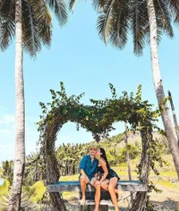 8 Potret Jessica Iskandar yang Ramai Dihujat karena Ngaku Nggak Bisa Bayar Cicilan tapi Pergi Liburan Melulu, Rayakan Anniversary Pernikahan di Sumba