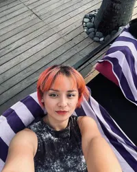 8 Potret Joanna Alexandra Nikmati LIburan ke Pantai, Percaya Diri Pamer Body Goals Dalam Balutan Bikini