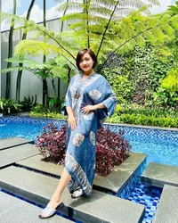 8 Potret Kabar Terbaru Wiwid Gunawan, Hot Mom yang Dulu Lekat Dengan Imej Sensual - Kini Dipersunting Pengusaha Tajir
