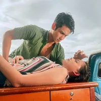 8 Potret Kebersamaan Callista Arum dan Antonio Blanco Jr Bintang Sinetron 'MELUKIS SENJA', Asyik Naik Moge di Tepi Pantai - Sempat Ice Skating Bareng
