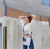 8 Potret Kece SOMI yang Tampil Stylish dan Kekinian, Bisa Jadi Referensi OOTD Ala Seleb Korea!