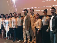 8 Potret Kedekatan Gewa dengan Marthino Lio yang Berperan Sebagai Glenn Fredly di Film, Bikin Mutia Ayu Terlupakan!