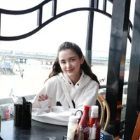 8 Potret Kegiatan Sarah Menzel di Inggris, Selesaikan Kuliah Sebelum Dinikahi Azriel Hermansyah