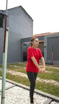 8 Potret Keseharian Ayu Ting Ting yang Biasa Banget Padahal Tajir Melintir, Outfitnya Simple Tapi Berkelas