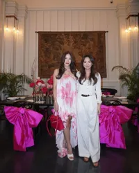 8 Potret Kezia Toemion Istri Bambang Aditya Trihatmanto Hamil Anak Kedua, Sudah Tujuh Bulan - Tampil Stunning Saat Baby Shower!