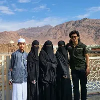 8 Potret Kompak Ummi Pipik Bareng Empat Anaknya, Single Parent Sejak 10 Tahun Lalu