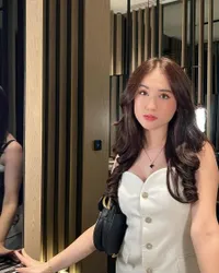 8 Potret Laura Moane yang Akhirnya Buka Suara Tentang Kedekatannya dengan Al Ghazali