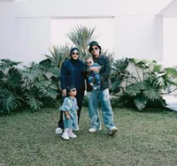8 Potret Liburan Aurel Hermansyah dan Atta Halilintar ke Lembang, Asyik Main-Main di Kebun Binatang Bersama Ameena - Menginap di Villa dengan Rooftop Kolam Renang