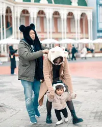 8 Potret Liburan Denny Caknan & Bella Bonita ke Disneyland Jepang, Gemasnya Dek Cunda Bikin Salfok