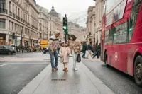 8 Potret Liburan Gading, Gisel, dan Gempi ke London, Tampak Kompak Meski Sudah Bercerai - Bahagia Saat Bersama
