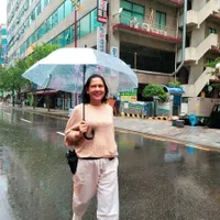 8 Potret Lydia Kandou yang Cantiknya Tak Lekang Oleh Waktu, Beberkan Rahasia Tetap Bugar di Usia 60-an