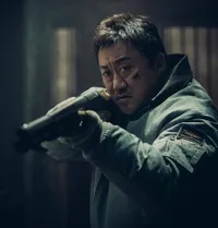 8 Potret Ma Dong Seok yang Garang di Film, Padahal Aslinya Nggemesin Banget