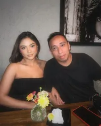 8 Potret Marion Jola Makin Romantis dengan Pacarnya yang Terpaut Usia Sangat Jauh