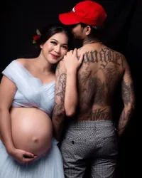 8 Potret Maternity Shoot Kocak Eriska Nakesya, Kompak Bareng Young Lex