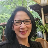 8 Potret Maureen Christy Mantan Istri Gideon Tengker, Ibu Tiri Nagita Slavina yang Cantik Awet Muda dan Jarang Terekspos