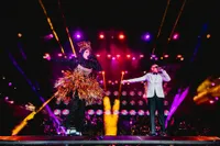 9 Potret Melly Goeslaw Spontan Ciptakan Lagu Untuk Palestina Saat Konser di Malaysia, Hasilnya Disumbangkan Untuk Kemanusiaan