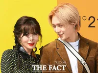 8 Potret Mesra Hyuna & E'Dawn Gandengan Tangan Hadiri Event Fashion