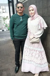 8 Potret Mesranya Pasha Ungu & Adelia Wilhelmina, Kini Nyaleg Bareng di Pemilu 2024