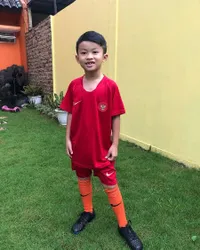 8 Potret Miro Materazzi Anak Okie Agustina & Gunawan Dwi Cahyo, Makin Ganteng - Netizen: Calon Pemain Timnas Penerus Sang Ayah