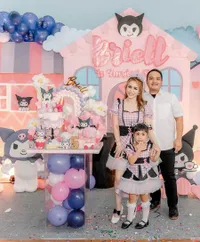 8 Potret Momo Geisha yang Tampil Ceria bak Barbie di Ulang Tahun Anaknya, Pede Kenakan Mini Dress - Akui Harus Turunkan Ego