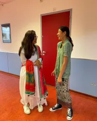 8 Potret Naima Anak Nova Eliza Saat di Sekolah, Pakai Kebaya dan Bawa Nasi Goreng