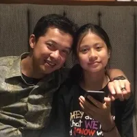 8 Potret Natarina Alika Putri Sulung Taufik Hidayat yang Sudah Beranjak Remaja, Kini Makin Nyentrik Dengan Rambut Blonde