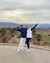 8 Potret Nia Ramadhani dan Ardi Bakrie Main Golf di Amerika, Definisi Duit Nggak Berseri