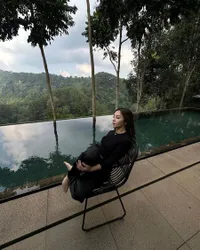 8 Potret Nikita Willy yang Alami Keguguran di Usia Kehamilan 7 Minggu, Air Mata Tak Terbendung - Support dari Suami Jadi Sorotan